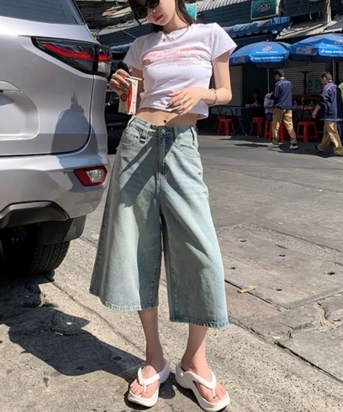 NANEA(ナネア)の「デニムワイドハーフパンツ(デニムパンツ・レディース・ブルー/ネイビー・SMALL/MEDIUM/LARGE/X-SMALL)」の4枚目の写真