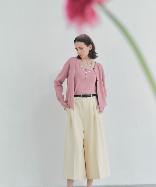 YECCA VECCA（イェッカヴェッカ）の「ベルトSETクロップド丈パンツ（その他パンツ・レディース・モカ/アイボリー/ブラック・FREE）」の2枚目の写真