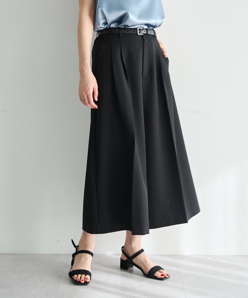 YECCA VECCA（イェッカヴェッカ）の「ベルトSETクロップド丈パンツ（その他パンツ・レディース・モカ/アイボリー/ブラック・FREE）」の3枚目の写真