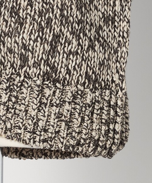 LOEFF(ロエフ)の「<LOEFF>ストローヤーン ライク カーディガン UNISEX(カーディガン/ボレロ・レディース・パープル/ダークブラウン・2/1/0)」の11枚目の写真