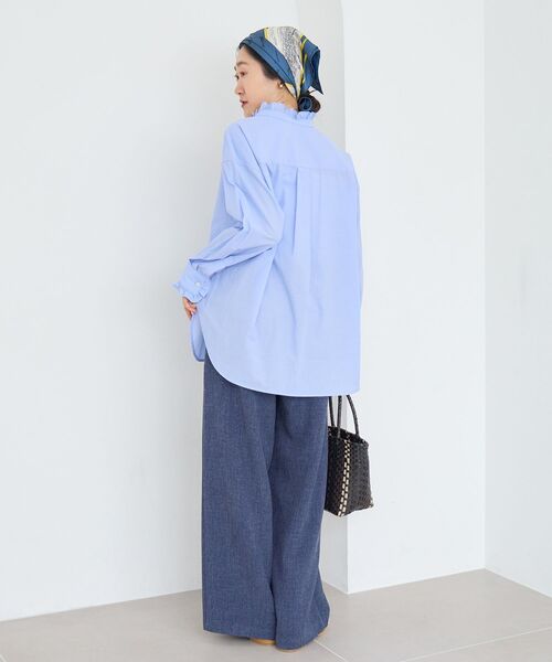 le.coeur blanc(ルクールブラン)の「スタンドネックフリルブラウス(シャツ/ブラウス・レディース・ブルー/オフホワイト・38)」の21枚目の写真