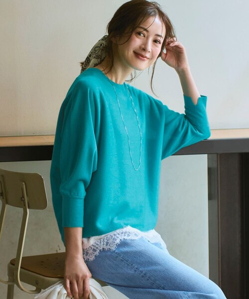 23区 S(ニジュウサンクチイサイサイズ)の「シャイニーシアー ドルマン ニット(ニット/セーター・レディース・ライトグレー系/ベージュ系/グリーン系/ダークブラウン系/黄土色系/ブルー系/ピンク系/ローズ/ライトイエロー/ターコイズブルー・32)」の5枚目の写真