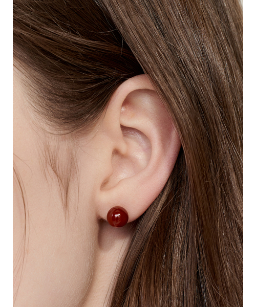 HEI（ヘイ）の「[sv925] red onyx earring (3mm/8mm)（ピアス（両耳用）・レディース・その他・8/3）」の2枚目の写真