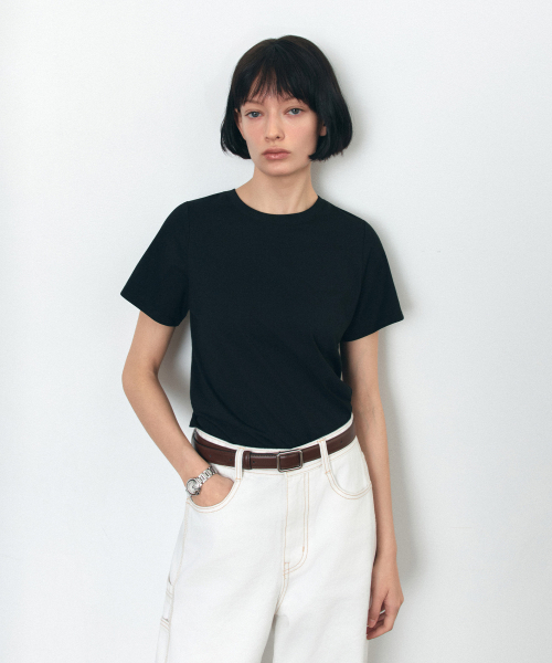 SIYAZU(シヤジュ)の「SITP5242 スリムレギュラーハーフ袖Tシャツ_ブラック(Tシャツ/カットソー・レディース・ブラック・ONE)」の4枚目の写真
