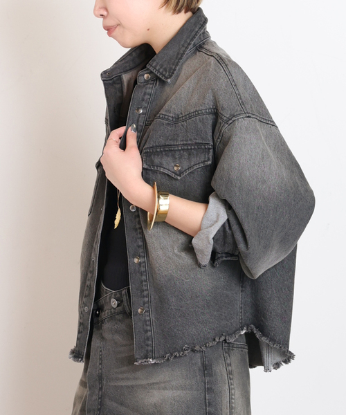 AP STUDIO（エーピーストゥディオ）の「デニムクロップドシャツジャケット（シャツ/ブラウス・レディース・チャコールグレー・FREE）」の19枚目の写真