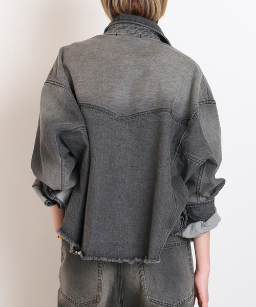 AP STUDIO（エーピーストゥディオ）の「デニムクロップドシャツジャケット（シャツ/ブラウス・レディース・チャコールグレー・FREE）」の18枚目の写真