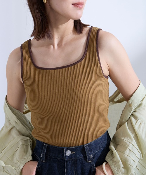 Aunely(オーネリー)の「【Aunely】UV カップ付き デイリー デコルテ タンクトップ <YOSOOIシリーズ>(タンクトップ・レディース・ブラウン系/グレイッシュベージュ/アイボリー/ブラック/ブラウン/グレー系・M/L)」の5枚目の写真