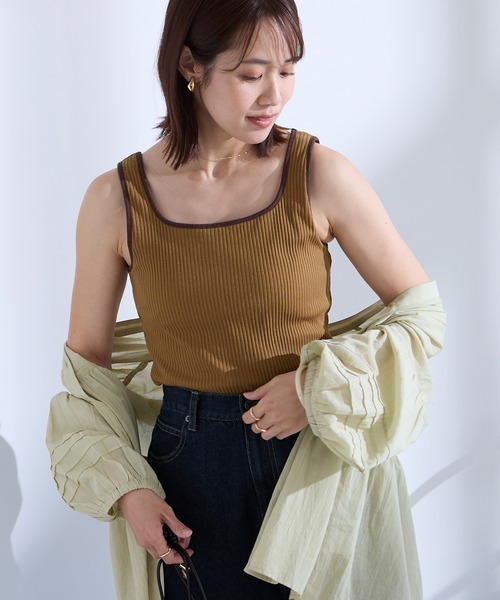 Aunely(オーネリー)の「【Aunely】UV カップ付き デイリー デコルテ タンクトップ <YOSOOIシリーズ>(タンクトップ・レディース・ブラウン系/グレイッシュベージュ/アイボリー/ブラック/ブラウン/グレー系・M/L)」の9枚目の写真