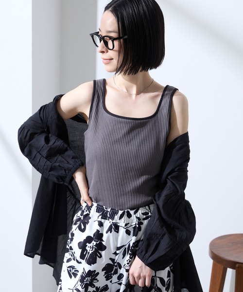 Aunely(オーネリー)の「【Aunely】UV カップ付き デイリー デコルテ タンクトップ <YOSOOIシリーズ>(タンクトップ・レディース・ブラウン系/グレイッシュベージュ/アイボリー/ブラック/ブラウン/グレー系・M/L)」の22枚目の写真