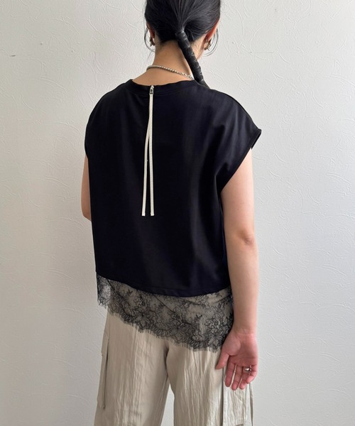 LHELBIE(レルビエ)の「レースヘムロゴTシャツ(Tシャツ/カットソー・レディース・オフホワイト/ブラック/ブラウン・M)」の9枚目の写真