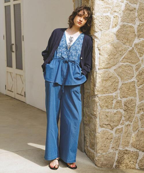 URBAN RESEARCH Sonny Label(アーバンリサーチサニーレーベル)の「クロス刺繍ペプラムサロペット(サロペット/オーバーオール・レディース・インディゴブルー/ライトインディゴブルー・36/38)」の15枚目の写真