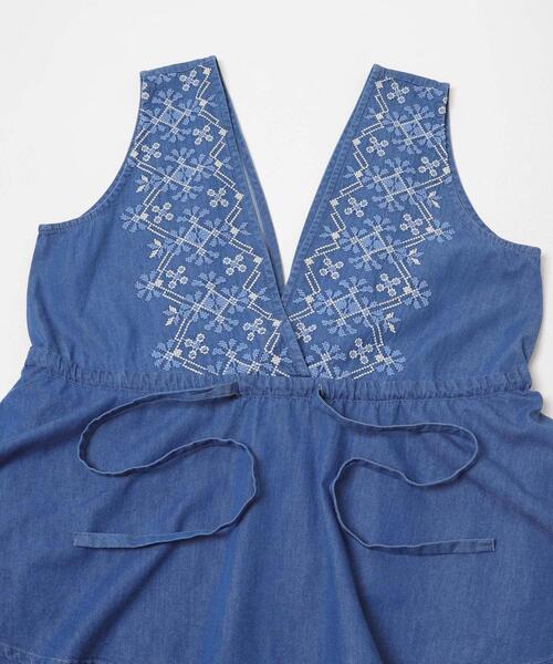 URBAN RESEARCH Sonny Label(アーバンリサーチサニーレーベル)の「クロス刺繍ペプラムサロペット(サロペット/オーバーオール・レディース・インディゴブルー/ライトインディゴブルー・36/38)」の22枚目の写真