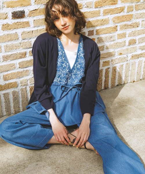 URBAN RESEARCH Sonny Label(アーバンリサーチサニーレーベル)の「クロス刺繍ペプラムサロペット(サロペット/オーバーオール・レディース・インディゴブルー/ライトインディゴブルー・36/38)」の2枚目の写真