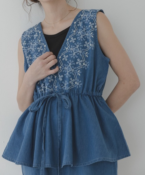 URBAN RESEARCH Sonny Label(アーバンリサーチサニーレーベル)の「クロス刺繍ペプラムサロペット(サロペット/オーバーオール・レディース・インディゴブルー/ライトインディゴブルー・36/38)」の12枚目の写真