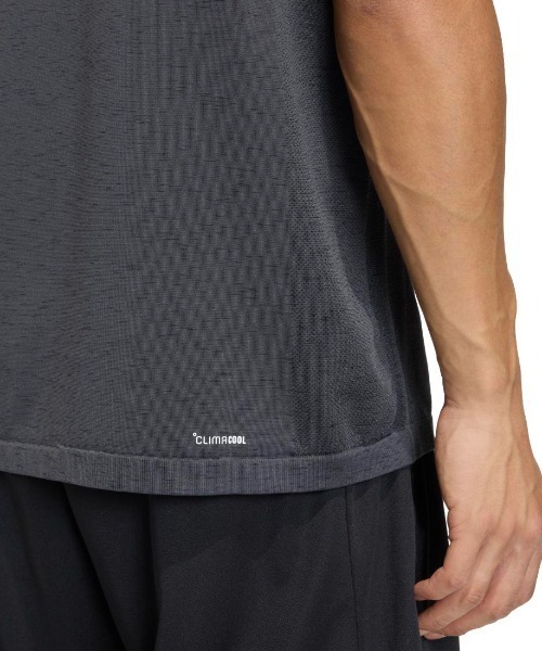 adidas（アディダス）の「アディダス adidas ワークアウト エッセンシャルズ シームレス Tシャツ（Tシャツ/カットソー・メンズ・ブラック/グリーン・M/LL/3L）」の6枚目の写真