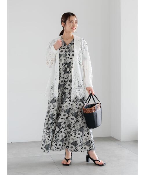 Te chichi（テチチ）の「【LIBERTY FABRICS】Vネックフレアワンピース（ワンピース・レディース・ネイビー/ブラック・F）」の8枚目の写真