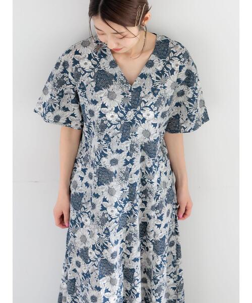 Te chichi（テチチ）の「【LIBERTY FABRICS】Vネックフレアワンピース（ワンピース・レディース・ネイビー/ブラック・F）」の18枚目の写真