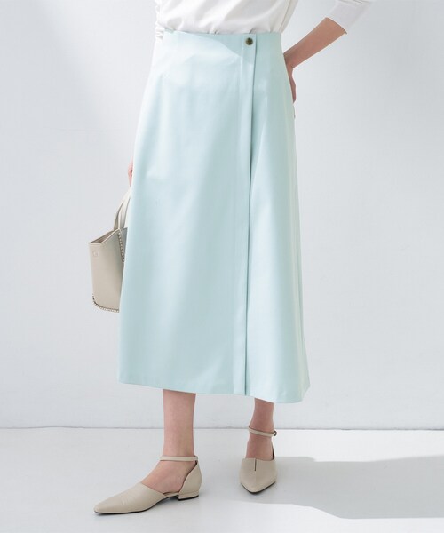 INDIVI（インディヴィ）の「【洗える／UVケア】巻き風フレアスカート（スカート・レディース・ネイビー/グリーン系/ライトベージュ/ホワイト・36/13/40/15 /05/38）」の3枚目の写真