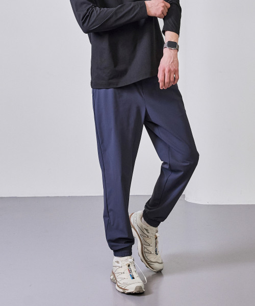 BASIC HOUSE(ベーシックハウス)の「スーパーストレッチスパンバンディングジョガーパンツ_ダークグレー(スウェットパンツ・メンズ・チャコールグレー・28inch/30inch/32inch/34inch/36inch)」の3枚目の写真
