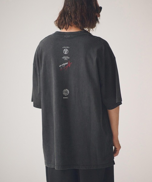ADAM PATEK(アダムパテック)の「ADAMPATEK/(ADAMPATEK / RED:BANSHEE Ram Skull Graphic short sleeve t-shirt/コラボレーションTシャツ(Tシャツ/カットソー・メンズ・ブラック・2/1)」の13枚目の写真