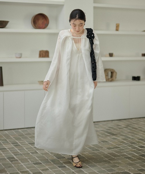 LAULEN(ローレン)の「Drape front cotton blend long dress /コットンブレンドフロントコンシャスロングワンピース(ワンピース・レディース・ホワイト/ブラック・FREE)」の3枚目の写真