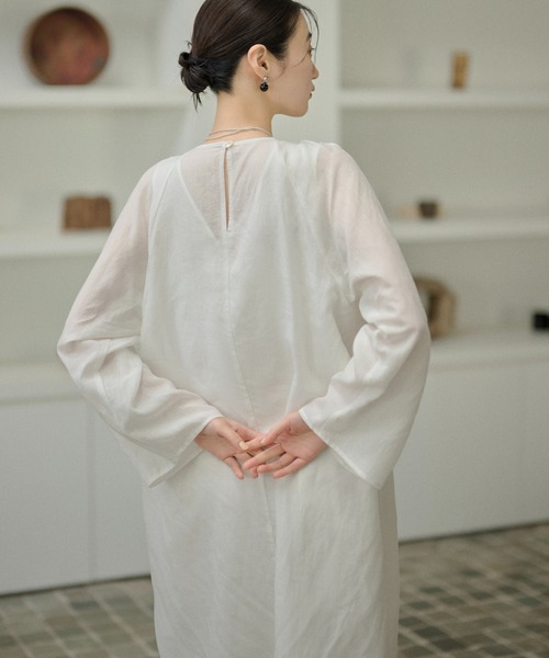LAULEN(ローレン)の「Drape front cotton blend long dress /コットンブレンドフロントコンシャスロングワンピース(ワンピース・レディース・ホワイト/ブラック・FREE)」の15枚目の写真