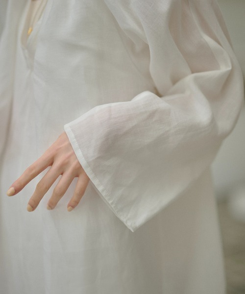 LAULEN(ローレン)の「Drape front cotton blend long dress /コットンブレンドフロントコンシャスロングワンピース(ワンピース・レディース・ホワイト/ブラック・FREE)」の8枚目の写真