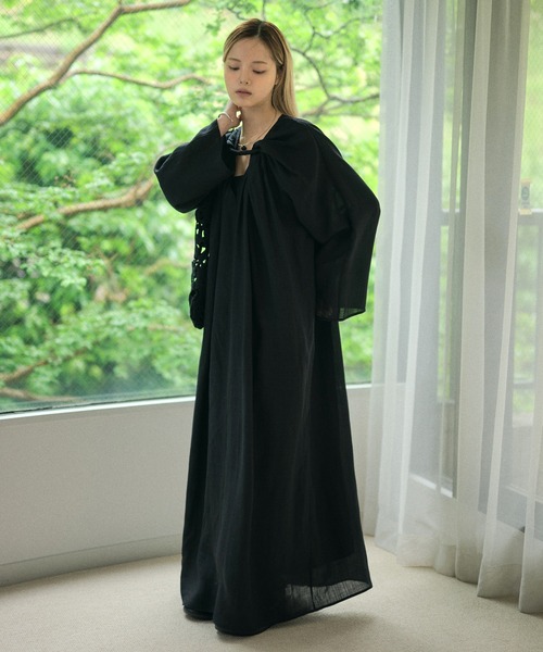 LAULEN(ローレン)の「Drape front cotton blend long dress /コットンブレンドフロントコンシャスロングワンピース(ワンピース・レディース・ホワイト/ブラック・FREE)」の21枚目の写真