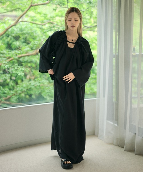 LAULEN(ローレン)の「Drape front cotton blend long dress /コットンブレンドフロントコンシャスロングワンピース(ワンピース・レディース・ホワイト/ブラック・FREE)」の22枚目の写真