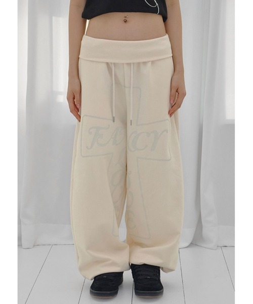 FANCY CLUB(ファンシークラブ)の「【FANCY CLUB】FROSS BANDING SWEATPANTS / 【ファンシークラブ】フロスバンディングスウェットパンツ(スウェットパンツ・レディース・アイボリー/ブルー/ブラック/レッド・ONE SIZE)」の11枚目の写真