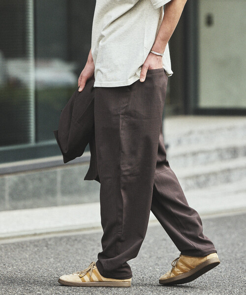 FREAK'S STORE(フリークスストア)の「【新色追加】速乾素材 リラックスフィット イージーパンツ リネン風/LINEN LIKE EASY PANT(その他パンツ・メンズ・チャコールグレー/ブラック/ブラウン/オフホワイト/グリーン・MEDIUM/SMALL/LARGE)」の15枚目の写真
