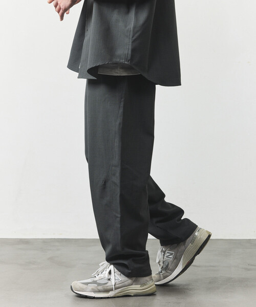 FREAK'S STORE(フリークスストア)の「【新色追加】速乾素材 リラックスフィット イージーパンツ リネン風/LINEN LIKE EASY PANT(その他パンツ・メンズ・チャコールグレー/ブラック/ブラウン/オフホワイト/グリーン・MEDIUM/SMALL/LARGE)」の9枚目の写真