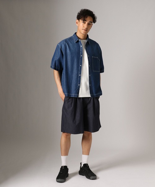 BAYFLOW(ベイフロー)の「【接触冷感】デニムシャツ(シャツ/ブラウス・メンズ・スカイブルー/ブルー・LARGE/MEDIUM)」の3枚目の写真