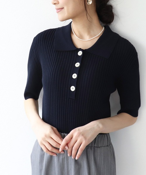 Jines（ジネス）の「ポロ衿半袖ニット（ニット/セーター・レディース・イエロー/ブラウン/オフホワイト/グレイッシュベージュ/ネイビー・38）」の4枚目の写真
