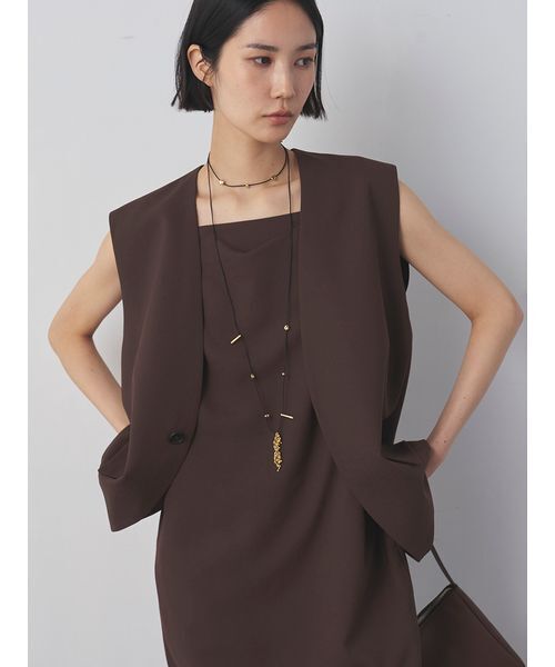 MIESROHE（ミースロエ）の「【LUMISHADE】 Iラインフォルムノーカラーベスト（その他アウター・レディース・ライトベージュ/ブラウン・F）」の5枚目の写真