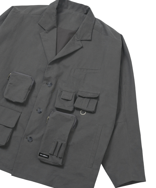 AJOBYAJO（アジョバイアジョ）の「Multi Pocket Batwing Jacket [GREY]（テーラードジャケット・メンズ・その他・FREE）」の4枚目の写真