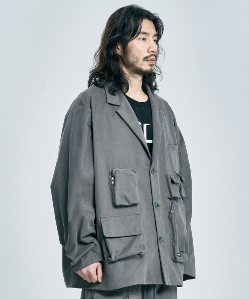 AJOBYAJO（アジョバイアジョ）の「Multi Pocket Batwing Jacket [GREY]（テーラードジャケット・メンズ・その他・FREE）」の11枚目の写真