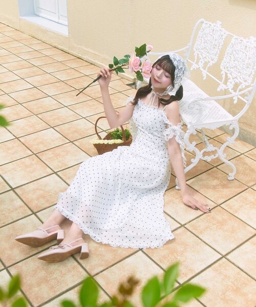 美品　familiar ワンピース Belle Charme】Soft Frill Cami Long Onepice（ワンピース）｜OLIVE