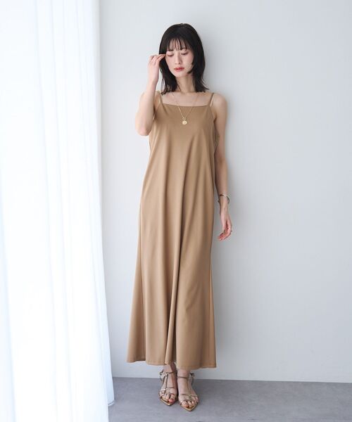 YECCA VECCA(イェッカヴェッカ)の「【2点SET】ミリタリーシアーシャツセットキャミワンピース(ワンピース・レディース・ベージュ/チャコールグレー/ブラック・FREE)」の9枚目の写真