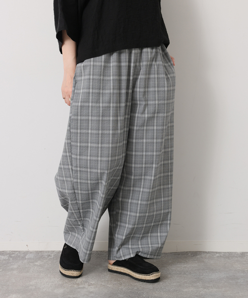 JOURNAL STANDARD LUXE(ジャーナルスタンダード ラックス)の「サッカーワイドイージーパンツ(その他パンツ・レディース・ブラック/ネイビー・SMALL/MEDIUM)」の5枚目の写真
