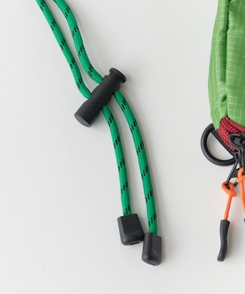 OK YESTERDAY(オッケーイエスタデイ)の「OK YESTERDAY / オーケー イエスタデイ リップストップミニポーチ 秋 秋服 2026年秋冬(ボディバッグ/ウエストポーチ・メンズ・ブラック/ブルー/グリーン/イエロー/オレンジ・FREE)」の6枚目の写真
