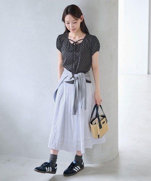 CHAN ME(チャンミ)の「チョーカー風デザイン付き半袖トップス(Tシャツ/カットソー・レディース・グレー/アイボリー/ブラック・MEDIUM/LARGE/X-LARGE)」の10枚目の写真
