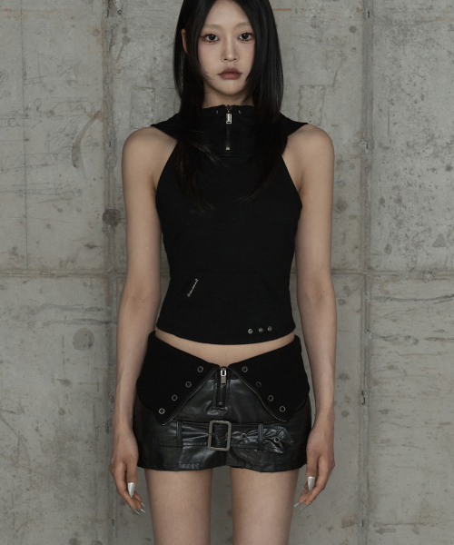 ETRE AU SOMMET(エトレオソメ)の「Zipper Halter Turtleneck Point Pocket Hoodie (Black)(Tシャツ/カットソー・レディース・ブラック・2/1)」の1枚目の写真