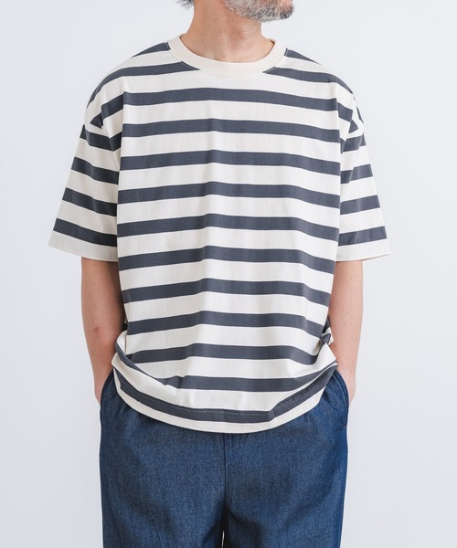 quadro(クオドロ)の「度詰め天竺ボーダークルー(Tシャツ/カットソー・メンズ・キナリ/オフホワイト・LARGE/MEDIUM)」の2枚目の写真