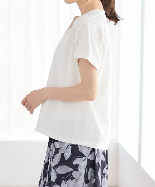 Honeys(ハニーズ)の「【ハニさら・接触冷感・UVカット】マオスキッパートップス(Tシャツ/カットソー・レディース・ブルーグリーン/ブラック/アイボリー/ボルドー・L/LL/S/M)」の15枚目の写真