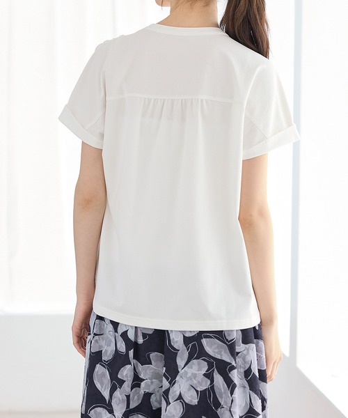 Honeys(ハニーズ)の「【ハニさら・接触冷感・UVカット】マオスキッパートップス(Tシャツ/カットソー・レディース・ブルーグリーン/ブラック/アイボリー/ボルドー・L/LL/S/M)」の16枚目の写真