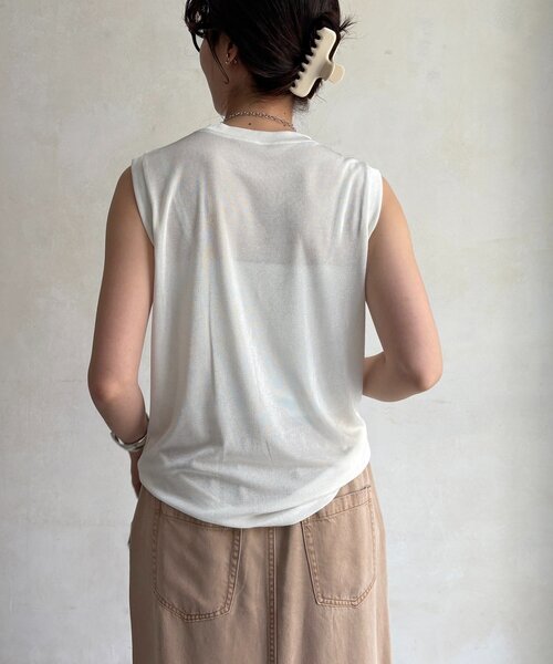 DouDou(ドゥドゥ)の「シャイニータンク(Tシャツ/カットソー・レディース・オフホワイト/ブラック/カーキ/ベージュ・FREE)」の7枚目の写真