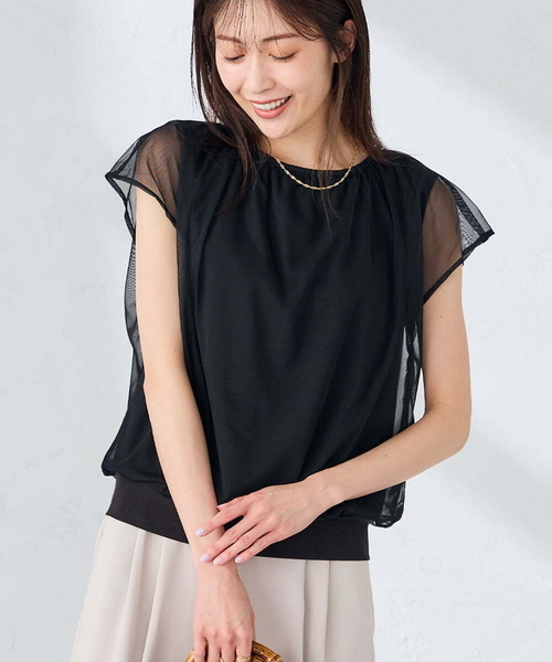a.v.v(アーヴェヴェ)の「チュールレイヤードトップス(Tシャツ/カットソー・レディース・ライトグレー/ブラック・38/40)」の2枚目の写真