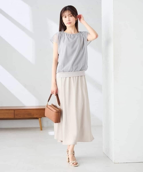 a.v.v(アーヴェヴェ)の「チュールレイヤードトップス(Tシャツ/カットソー・レディース・ライトグレー/ブラック・38/40)」の6枚目の写真