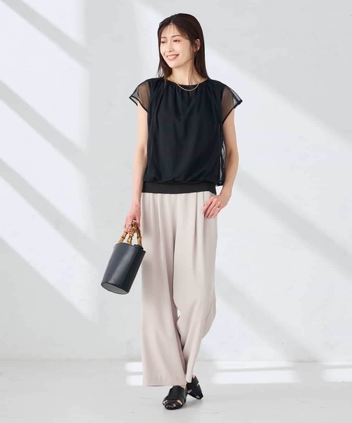 a.v.v(アーヴェヴェ)の「チュールレイヤードトップス(Tシャツ/カットソー・レディース・ライトグレー/ブラック・38/40)」の11枚目の写真